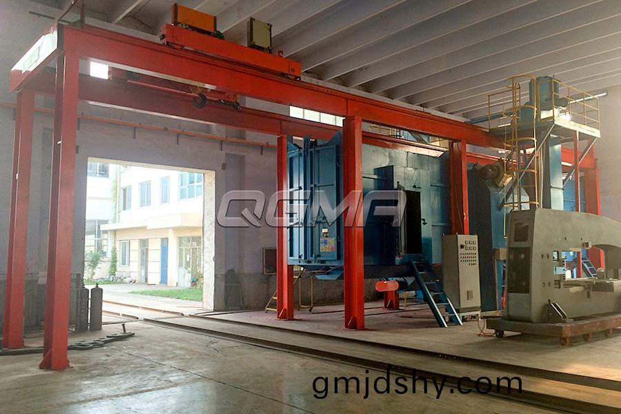 弔(diao)鉤通(tong)過(guo)式抛丸(wan)機(ji)