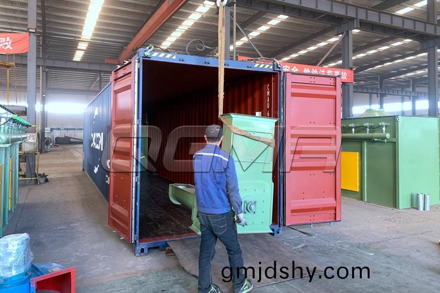 輥道通過(guo)式(shi)抛丸機